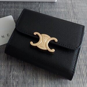 Vintage style black compact wallet with detachable coin purse